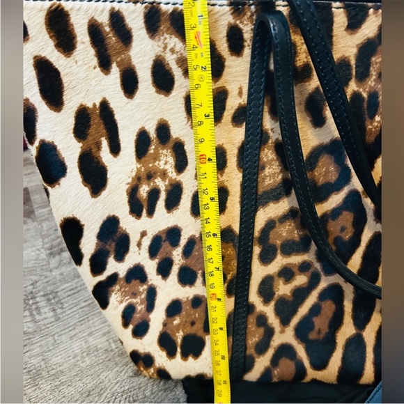 DOLCE & GABANA PONY HAIR -Leopard Print Tote Bag with Black Accents - Picture 8 of 12